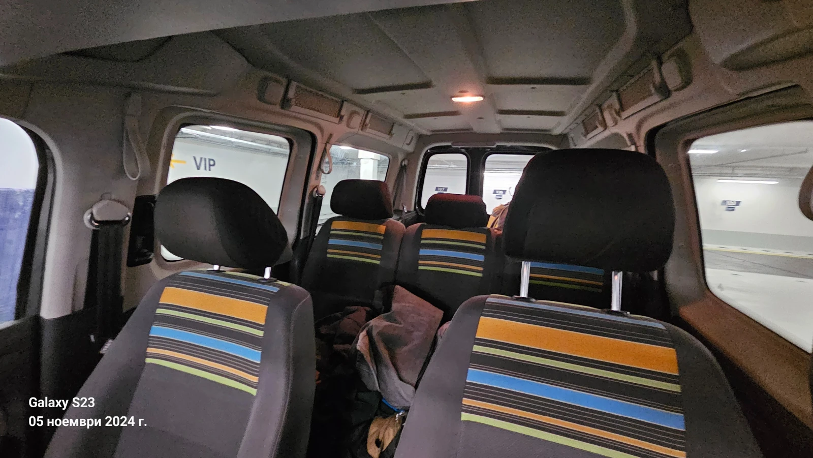 VW Caddy, снимка 8 - Автомобили и джипове - 54650254