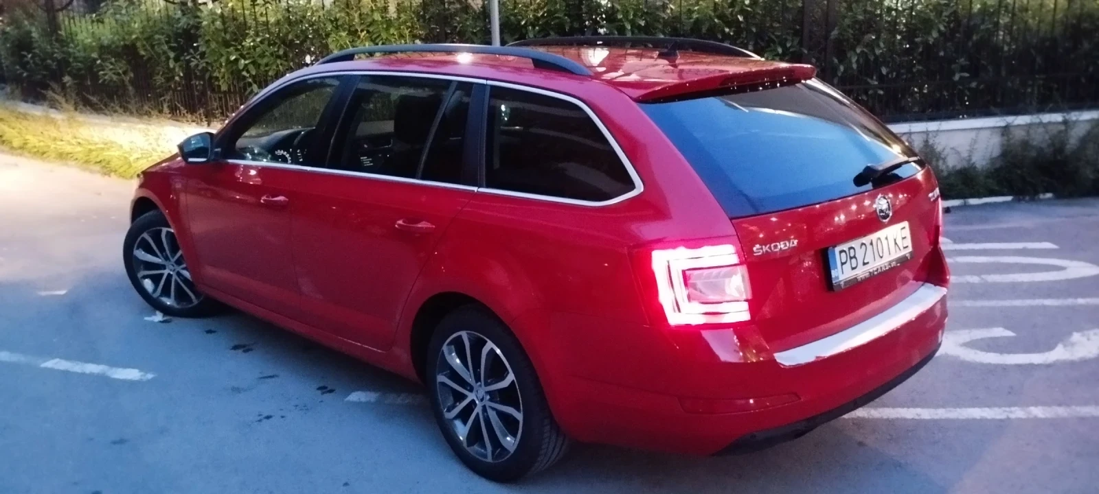 Skoda Octavia 1.6 D Edition, снимка 7 - Автомобили и джипове - 54683691
