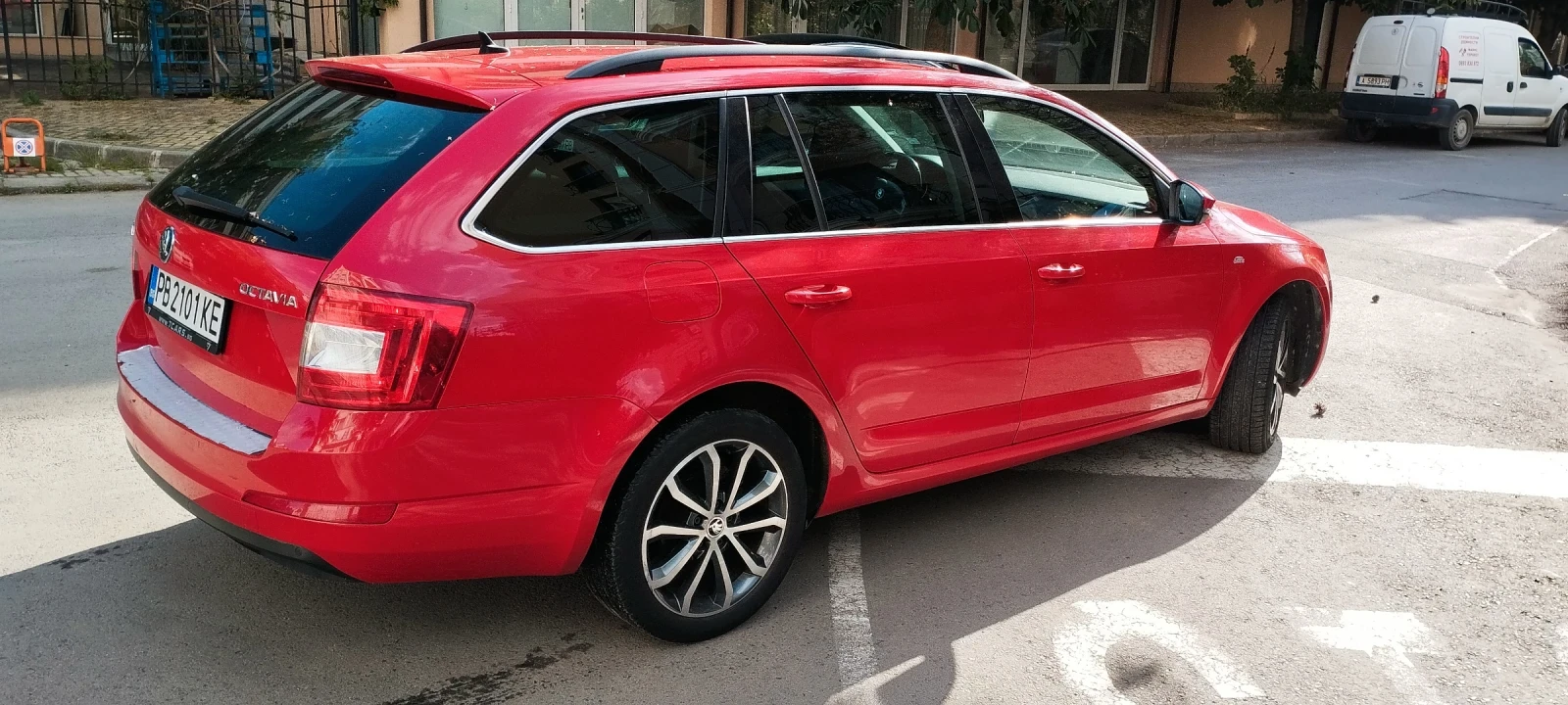 Skoda Octavia 1.6 D Edition, снимка 2 - Автомобили и джипове - 54683691