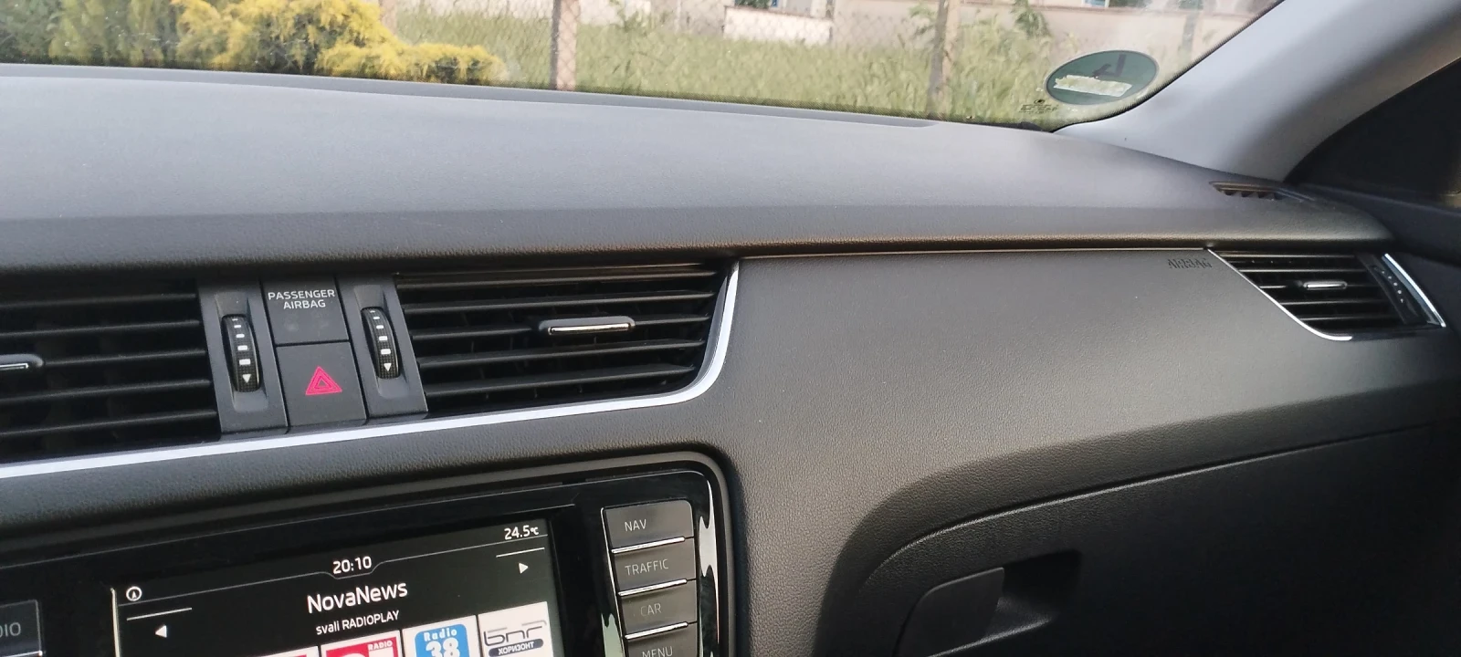 Skoda Octavia 1.6 D Edition, снимка 10 - Автомобили и джипове - 54683691