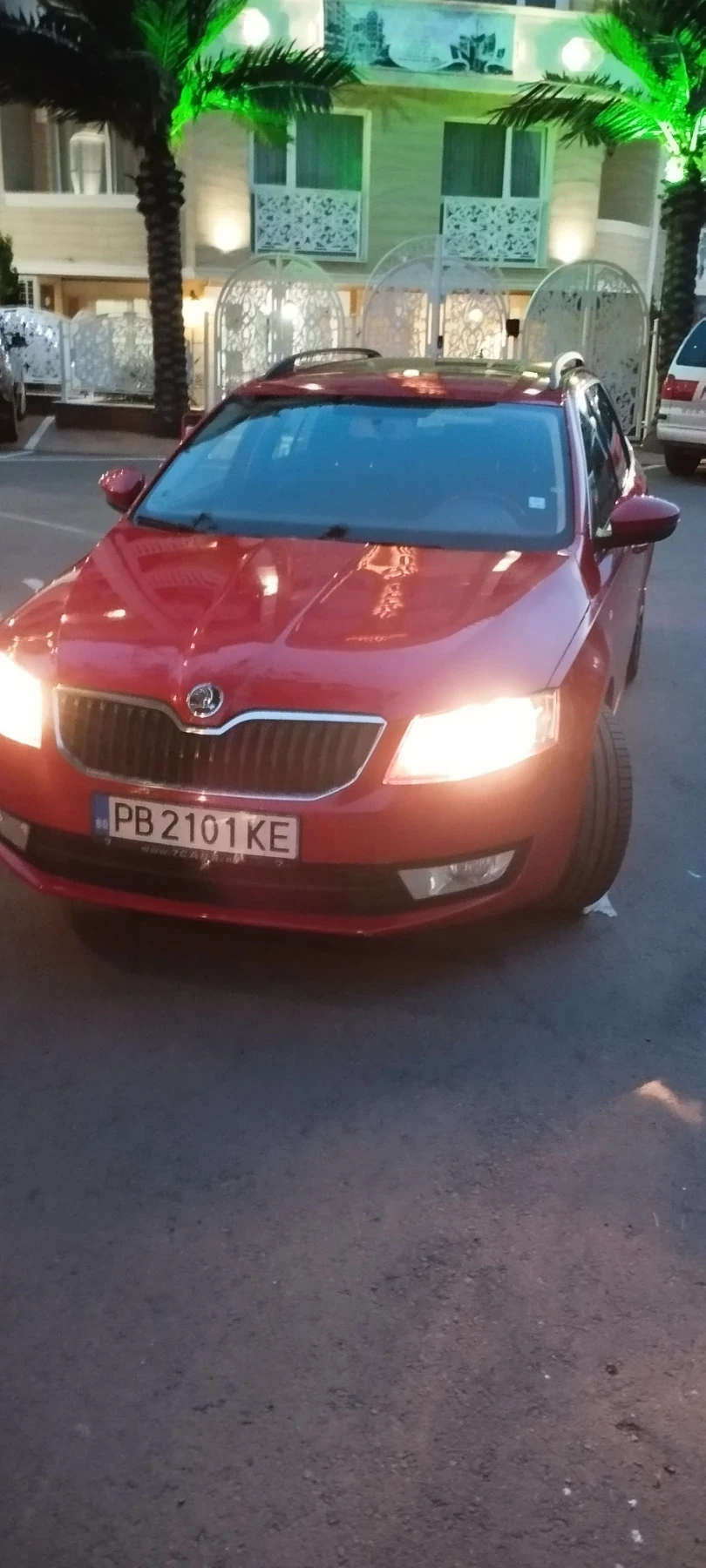 Skoda Octavia 1.6 D Edition, снимка 13 - Автомобили и джипове - 54683691