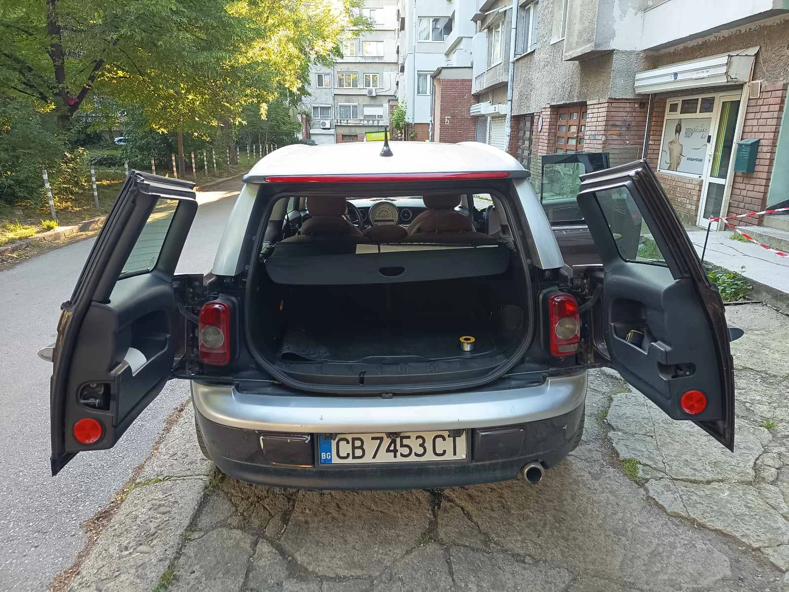 Mini Clubman 1.6 , снимка 10 - Автомобили и джипове - 54776844