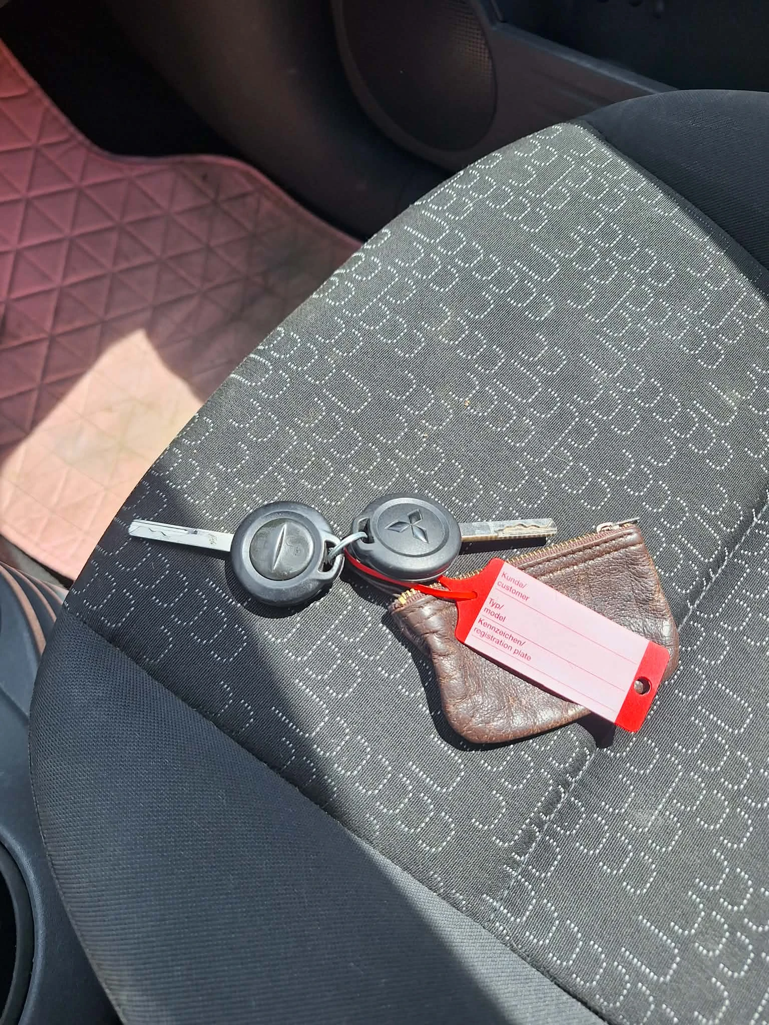 Mitsubishi Colt 1.1i klima , снимка 13 - Автомобили и джипове - 54879730
