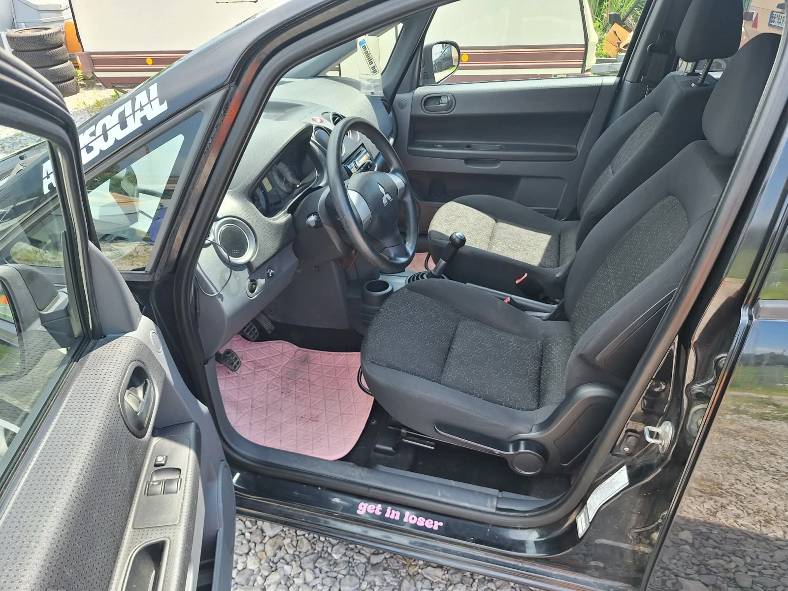 Mitsubishi Colt 1.1i klima , снимка 9 - Автомобили и джипове - 54879730