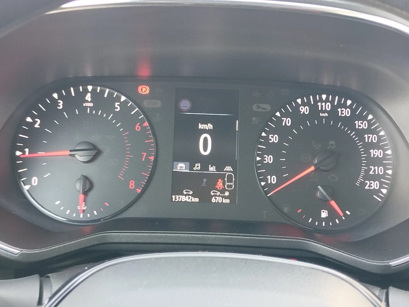 Renault Clio 1.0 TCe/ 90 к.с./LIFE, снимка 12 - Автомобили и джипове - 55172624