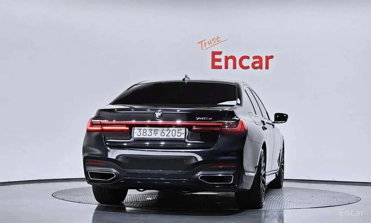 BMW 745 е iPerformance M sport| ОБДУХ| ПАНО| МАСАЖ| , снимка 4 - Автомобили и джипове - 55584567