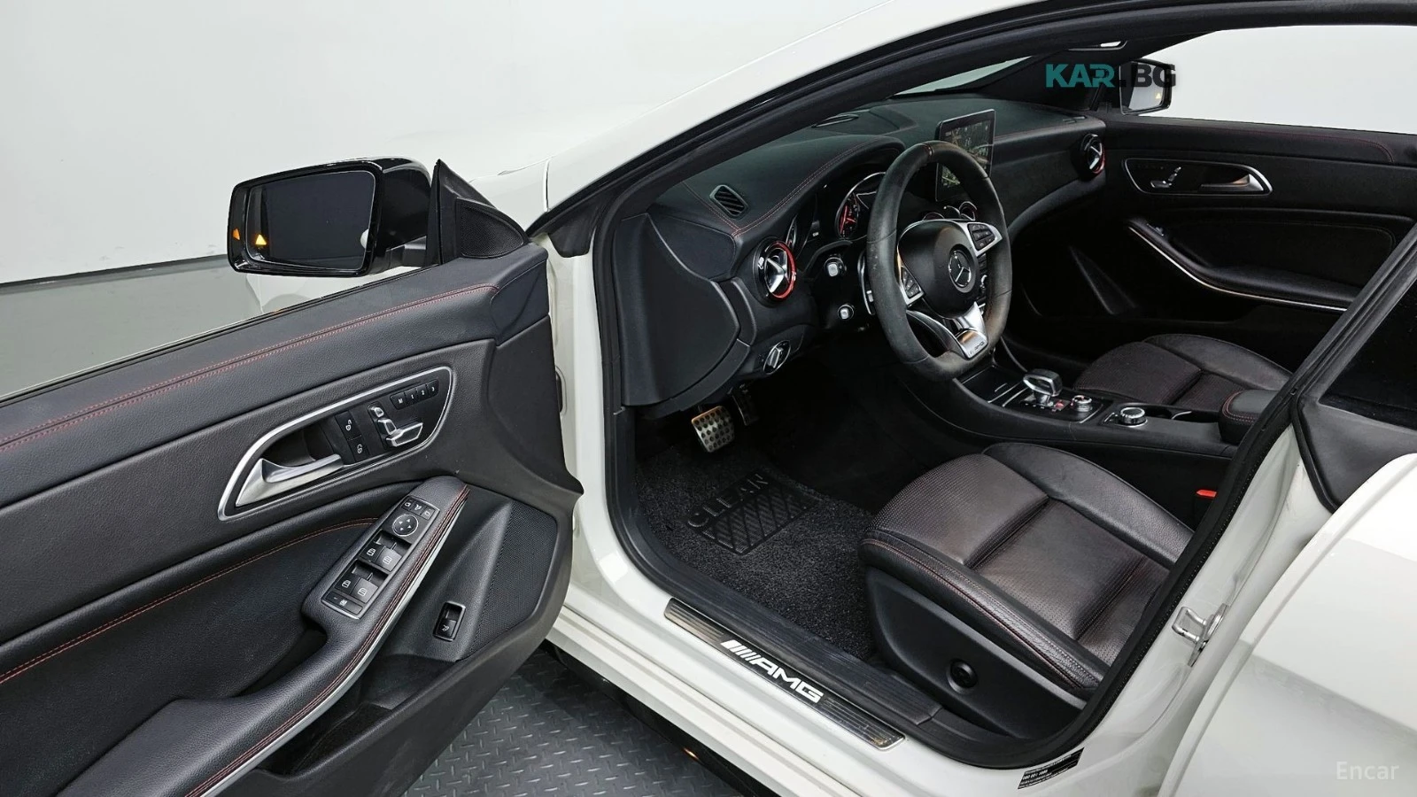 Mercedes-Benz CLA 45 AMG 4MATIC* ПОДГРЕВ* КАМЕРА* SUNROOF* KEYLESS* , снимка 8 - Автомобили и джипове - 55832912