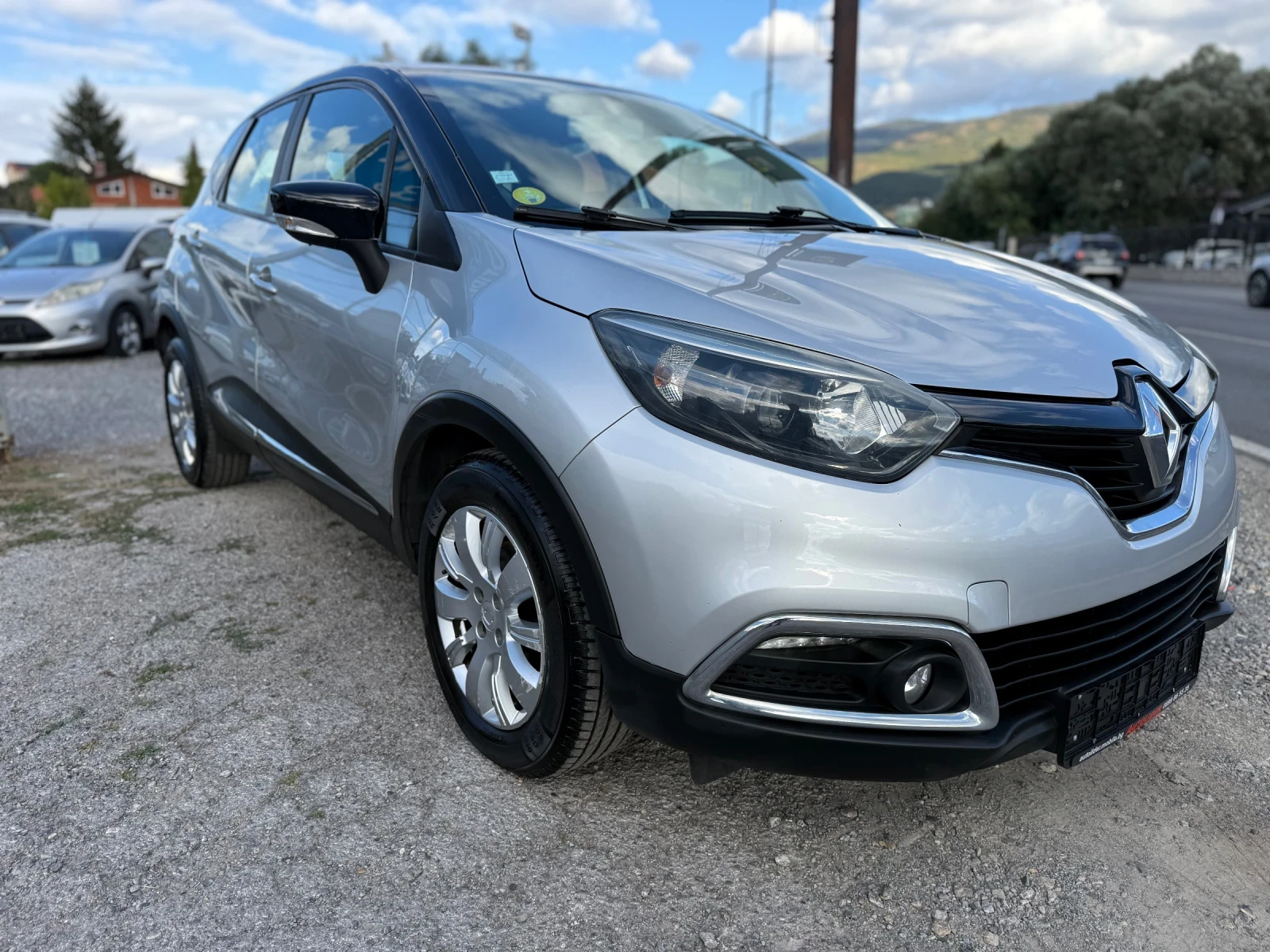 Renault Captur 1.5 dCi EURO 5b, снимка 3 - Автомобили и джипове - 56254287