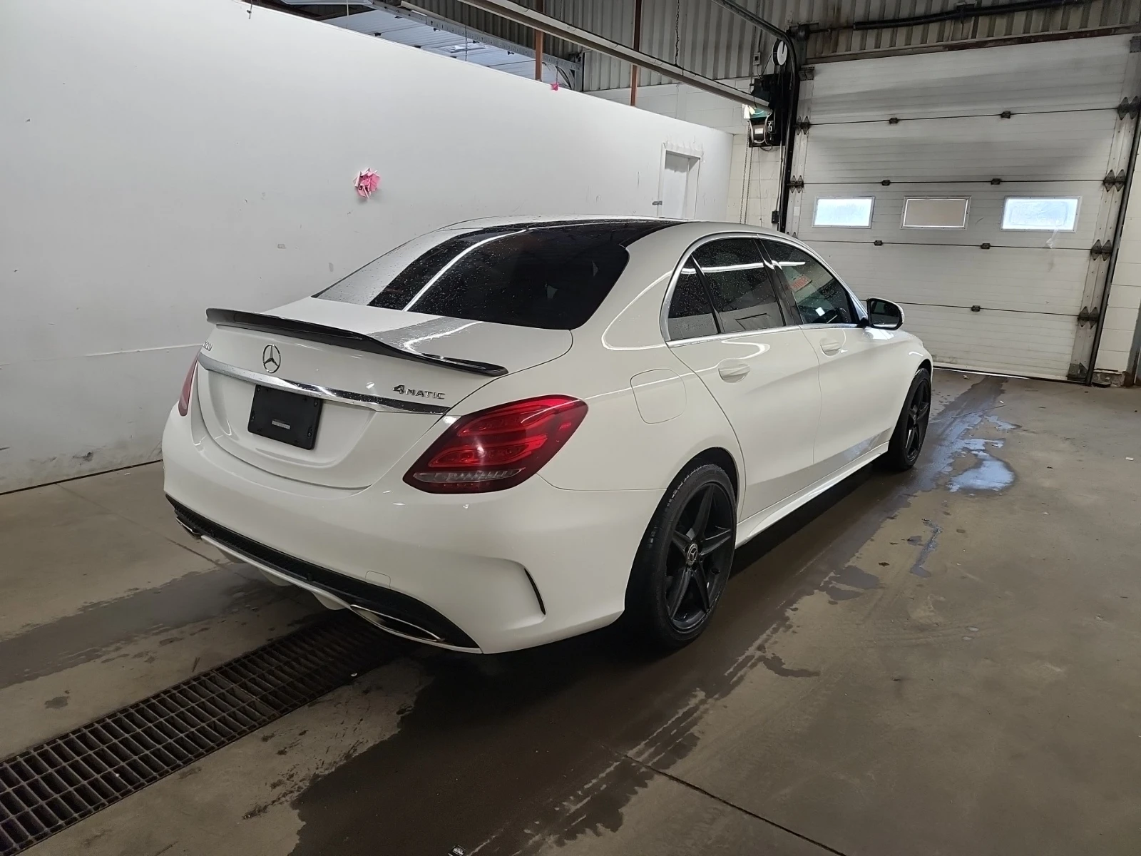 Mercedes-Benz C 300 4MATIC AMG * КРАЙНА ЦЕНА* FULL MAX, снимка 2 - Автомобили и джипове - 56287855
