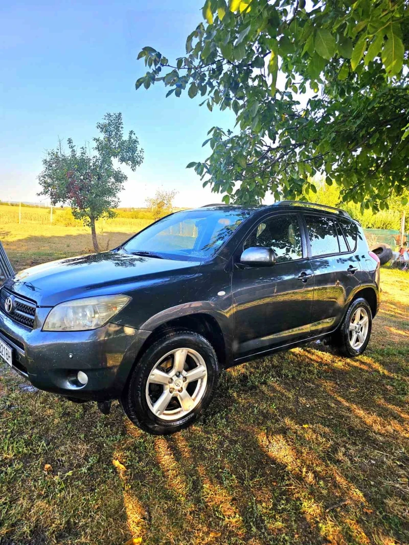 Toyota Rav4, снимка 1 - Автомобили и джипове - 48605355