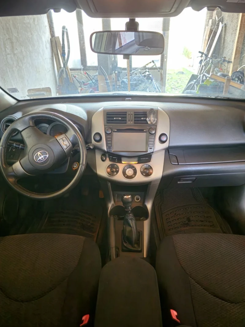 Toyota Rav4, снимка 6 - Автомобили и джипове - 48605355