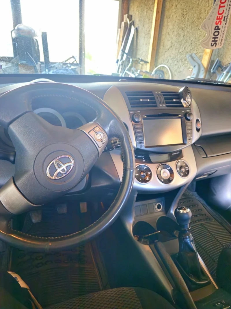 Toyota Rav4, снимка 4 - Автомобили и джипове - 48605355