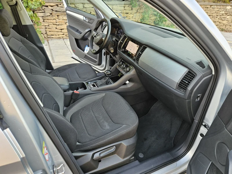 Skoda Kodiaq 2.0* 150* Face* 4х4* 7M* Digital* от БГ, снимка 8 - Автомобили и джипове - 52315108