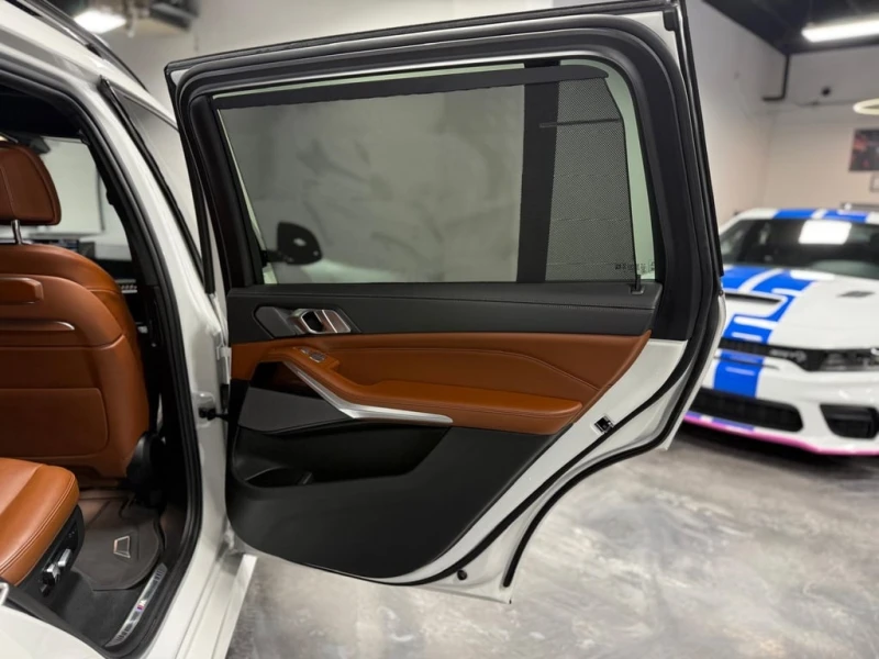 BMW X7 * xDrive40i* CARFAX * 7 МЕСТА * HARMAN KARDON* 360, снимка 13 - Автомобили и джипове - 53251595