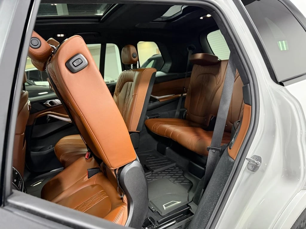 BMW X7 * xDrive40i* CARFAX * 7 МЕСТА * HARMAN KARDON* 360 - изображение 10