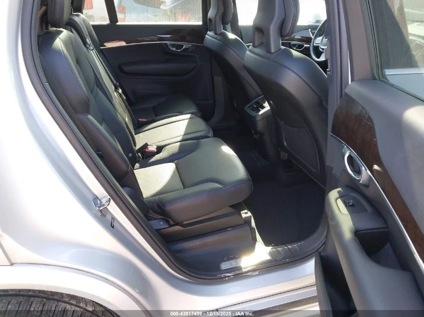 Volvo Xc90 2l T6 Momentum - изображение 8