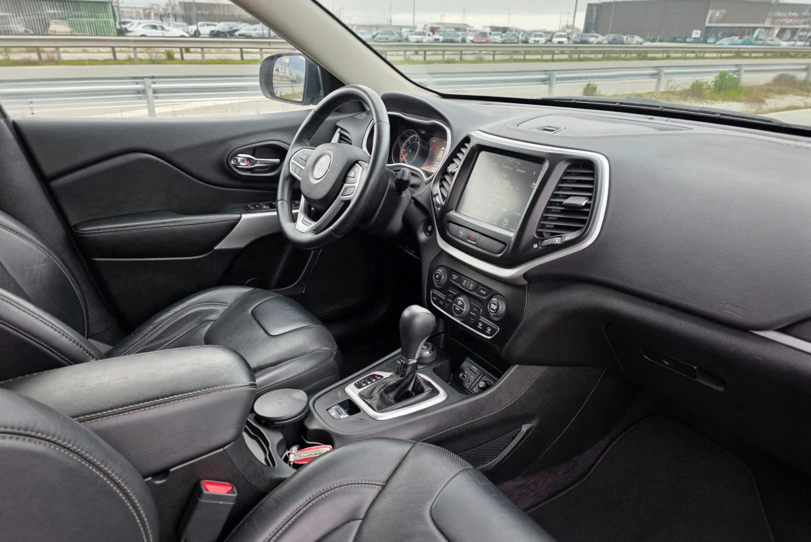 Jeep Cherokee 2.2M JET 4WD LIMITED EURO6B, снимка 8 - Автомобили и джипове - 54020889