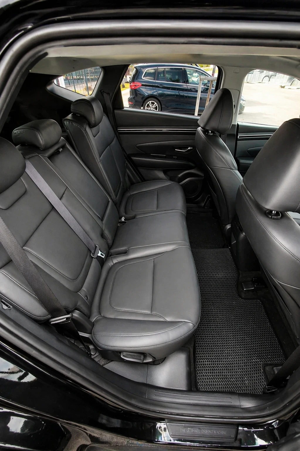 Hyundai Tucson 1.6, снимка 10 - Автомобили и джипове - 54296858