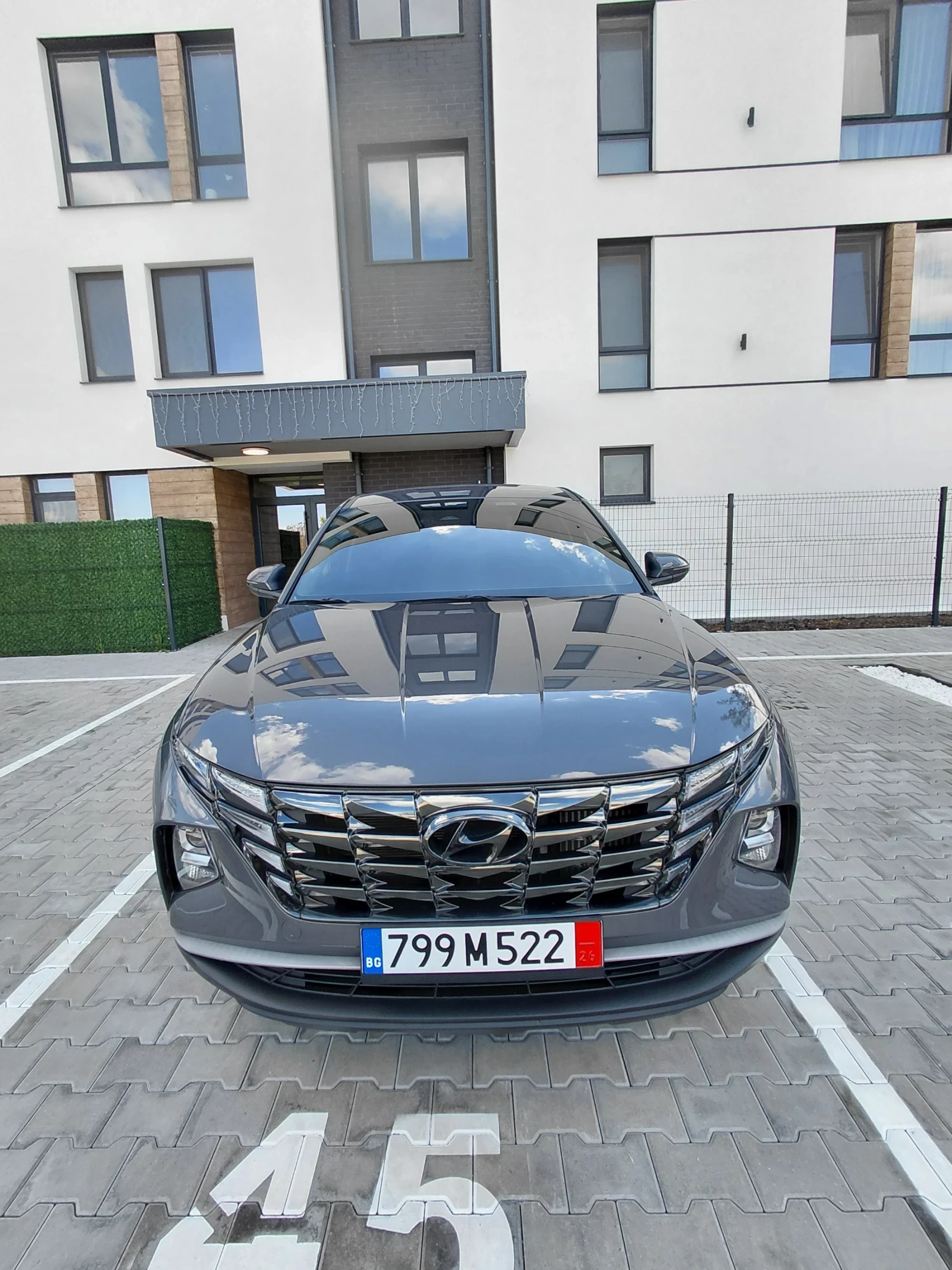 Hyundai Tucson 1.6, снимка 8 - Автомобили и джипове - 54296858