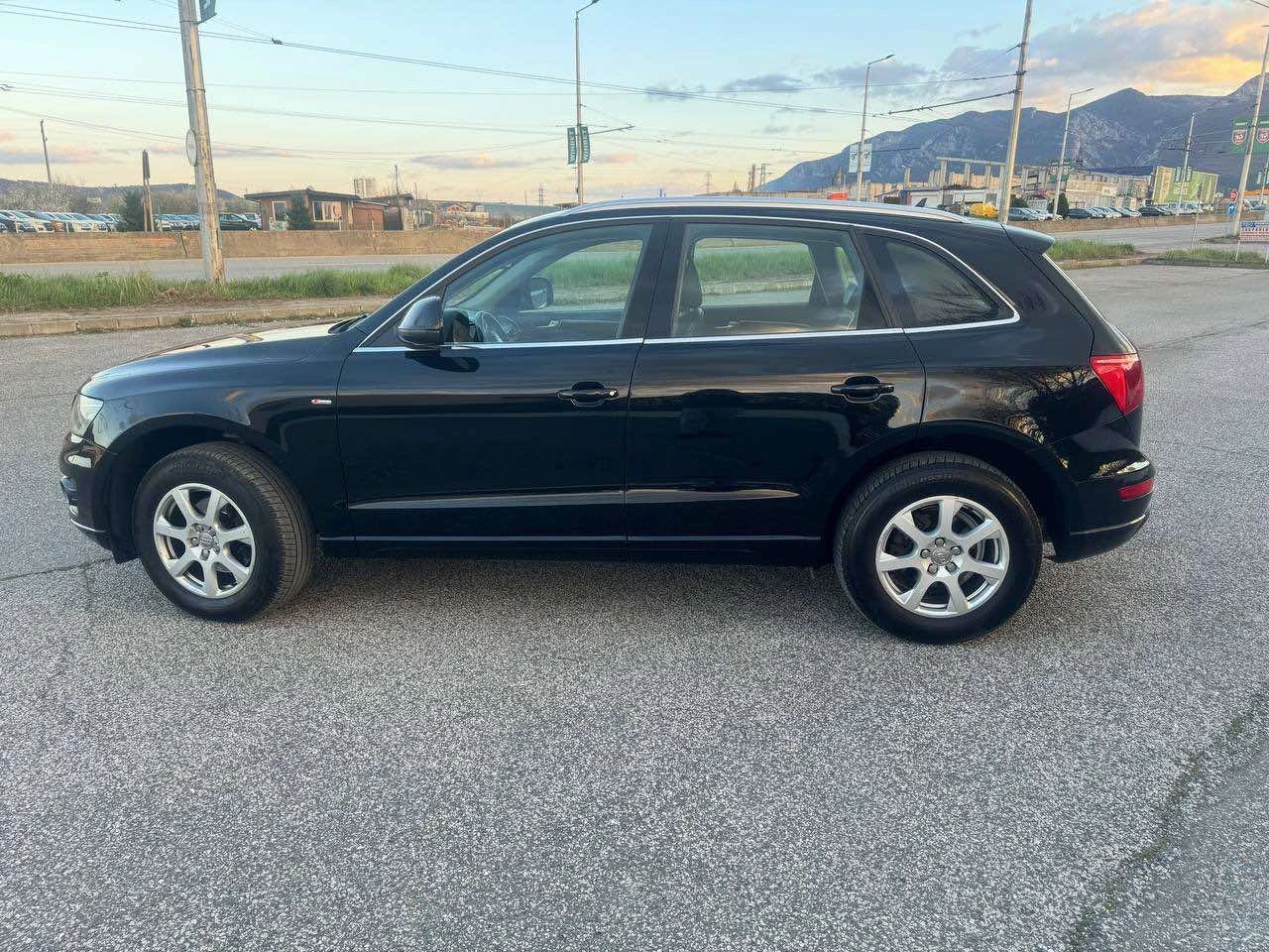 Audi Q5, снимка 4 - Автомобили и джипове - 54892435