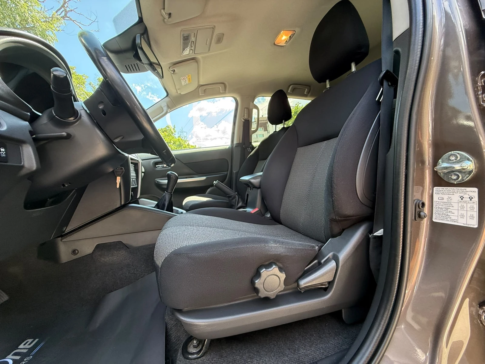 Mitsubishi L200 ГАРАНЦИОНЕН АВТОМОБИЛ 02/2027г, снимка 10 - Автомобили и джипове - 55283084