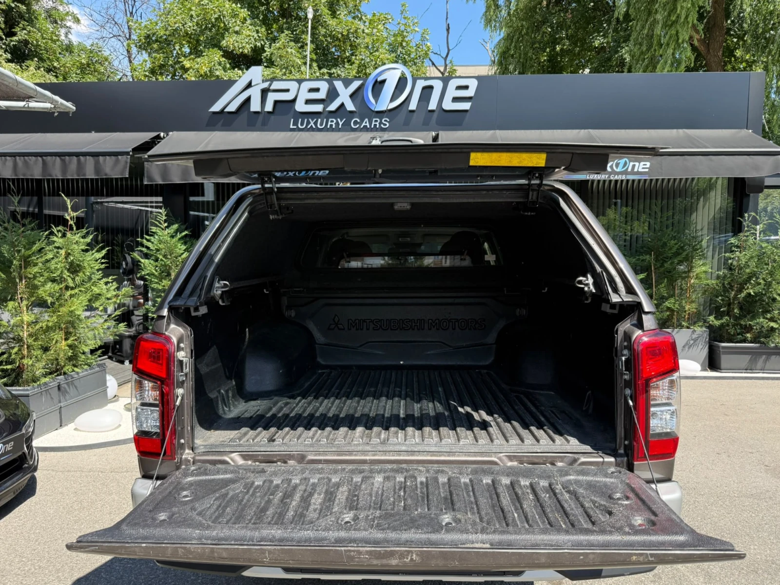 Mitsubishi L200 ГАРАНЦИОНЕН АВТОМОБИЛ 02/2027г, снимка 17 - Автомобили и джипове - 55283084