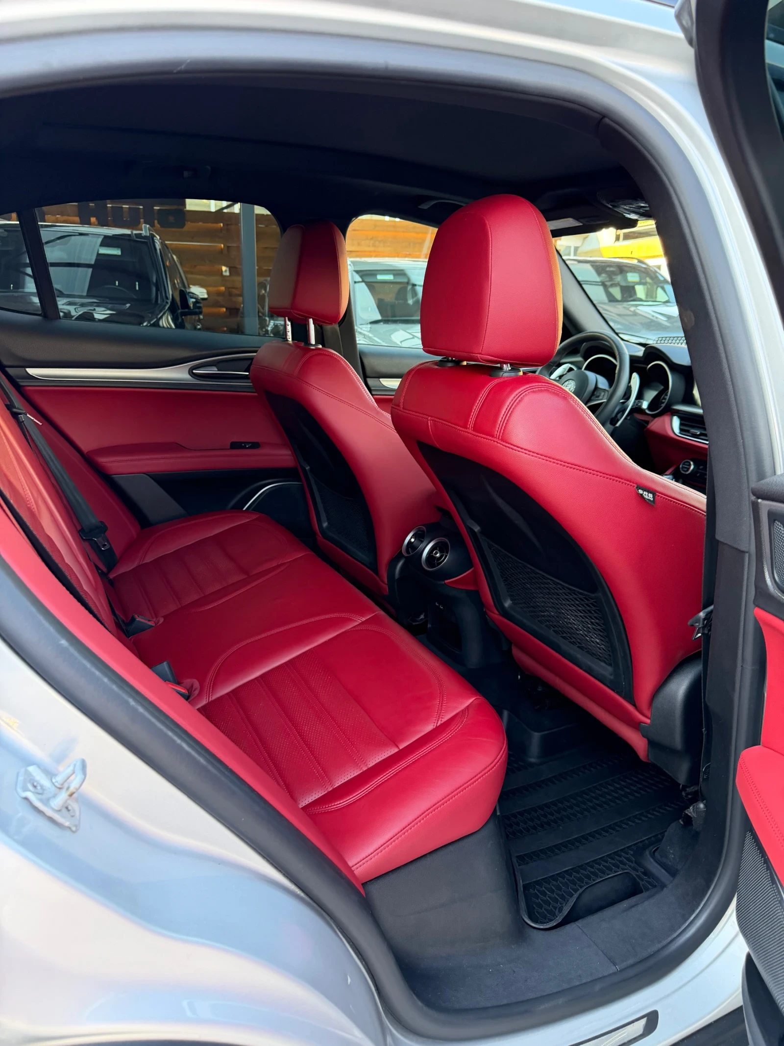 Alfa Romeo Stelvio Q4 Ti Sport, снимка 11 - Автомобили и джипове - 55710512