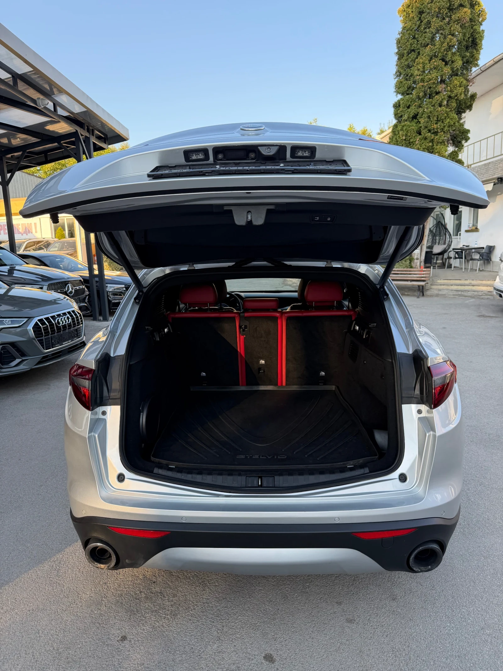 Alfa Romeo Stelvio Q4 Ti Sport, снимка 8 - Автомобили и джипове - 55710512