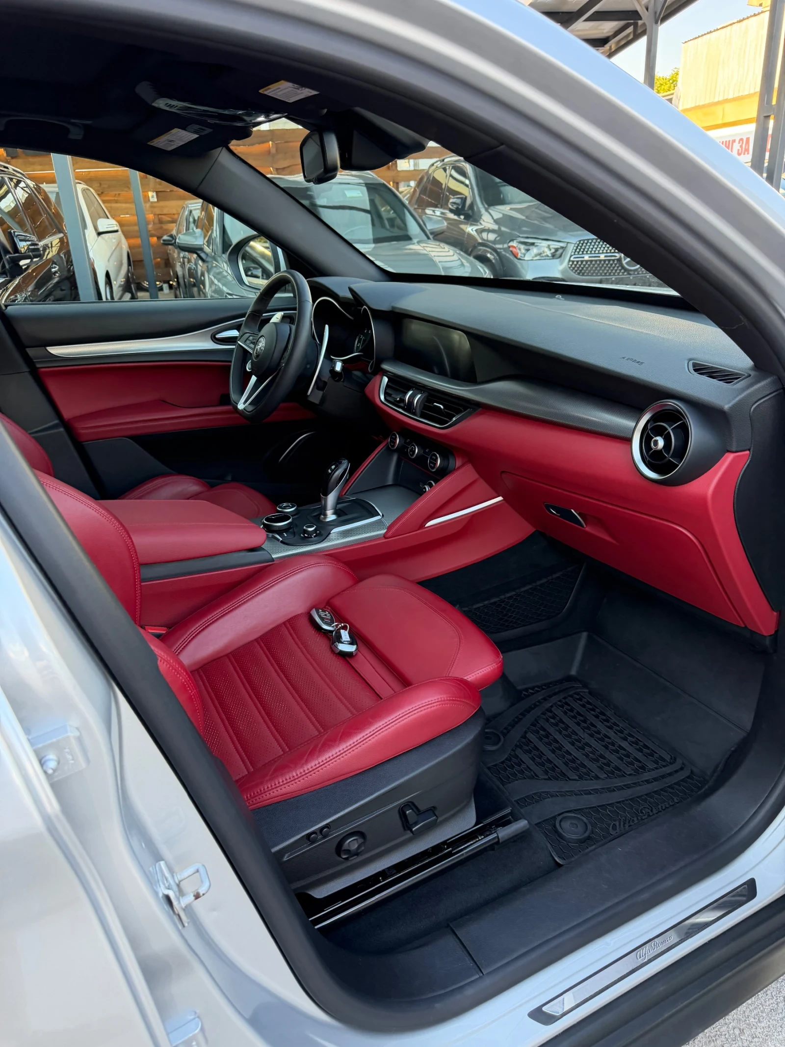 Alfa Romeo Stelvio Q4 Ti Sport, снимка 12 - Автомобили и джипове - 55710512