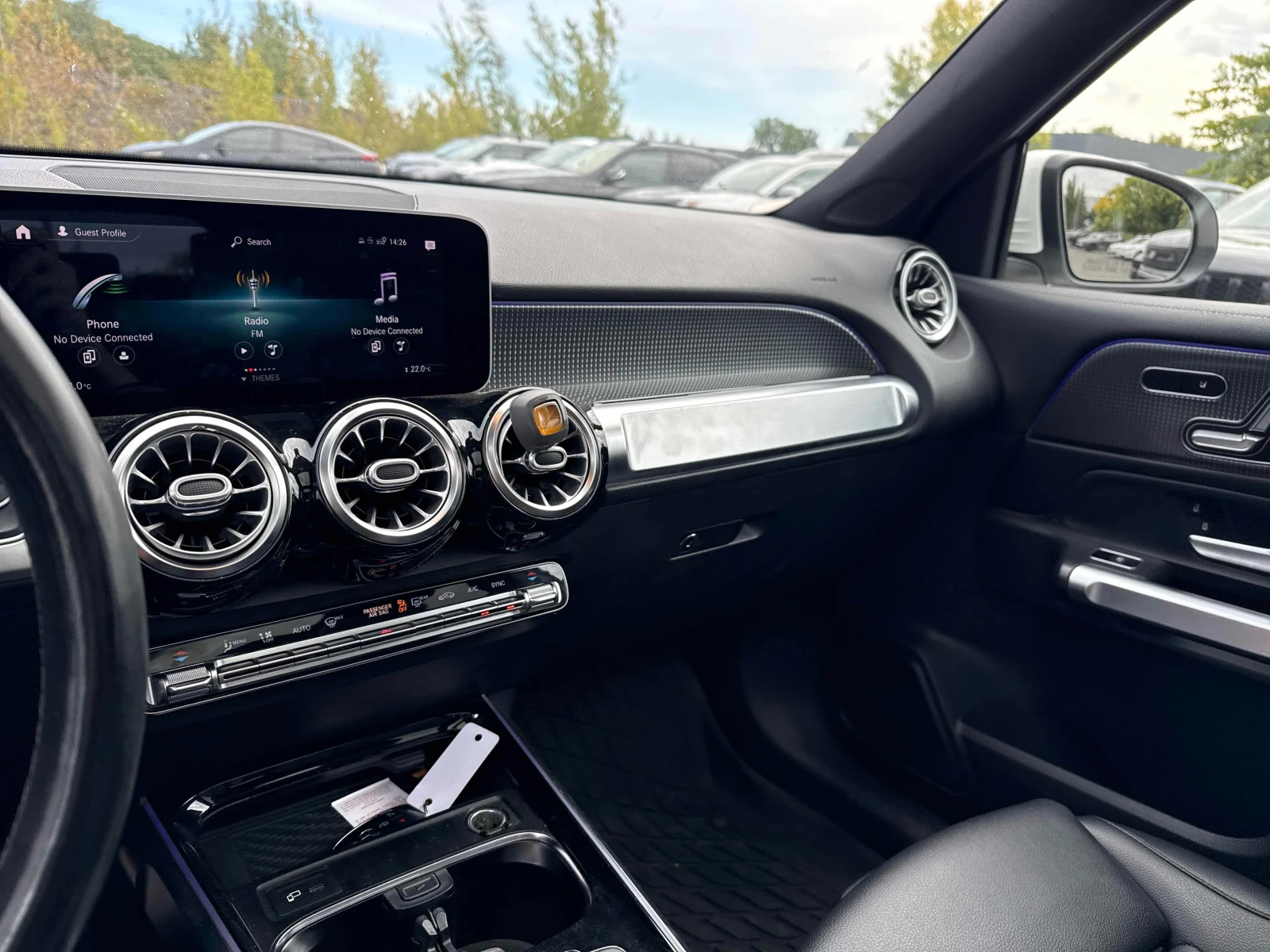 Mercedes-Benz GLB 250 / БЕЗ ИНЦИДЕНТИ / ОПЦИЯ ЗА ФИНАНСИРАНЕ , снимка 9 - Автомобили и джипове - 56108286
