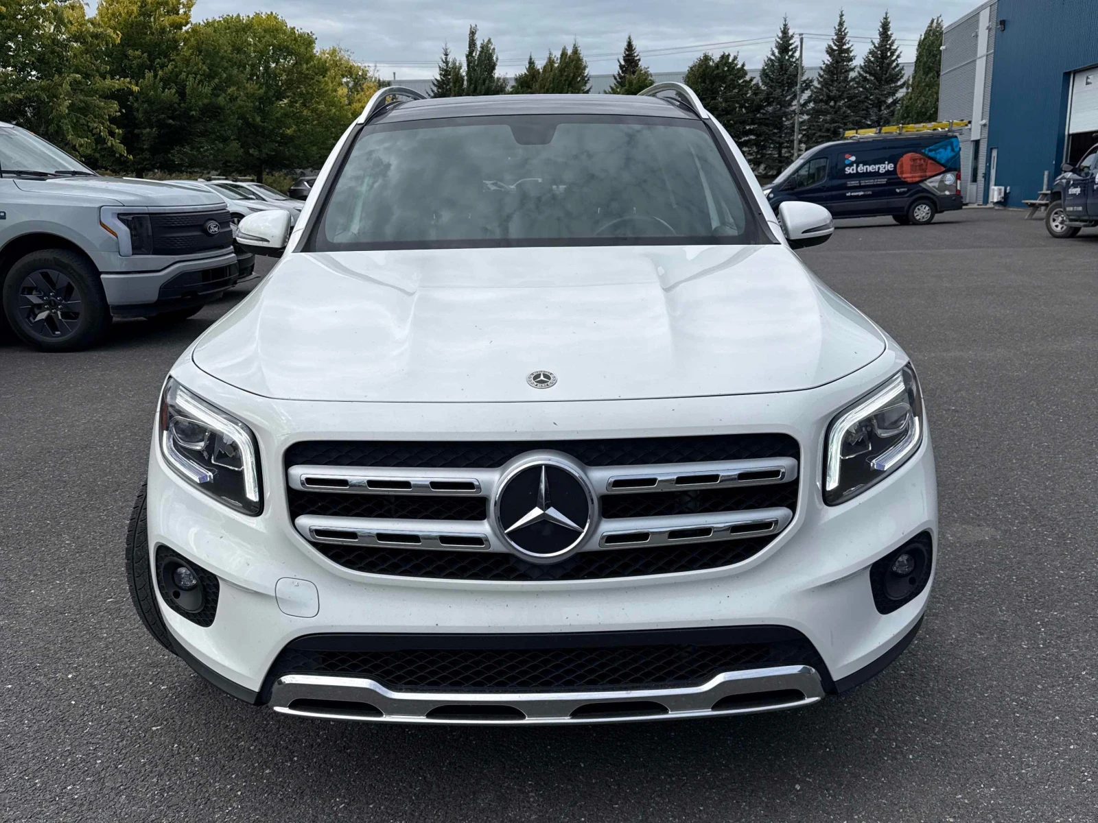 Mercedes-Benz GLB 250 / БЕЗ ИНЦИДЕНТИ / ОПЦИЯ ЗА ФИНАНСИРАНЕ , снимка 5 - Автомобили и джипове - 56108286