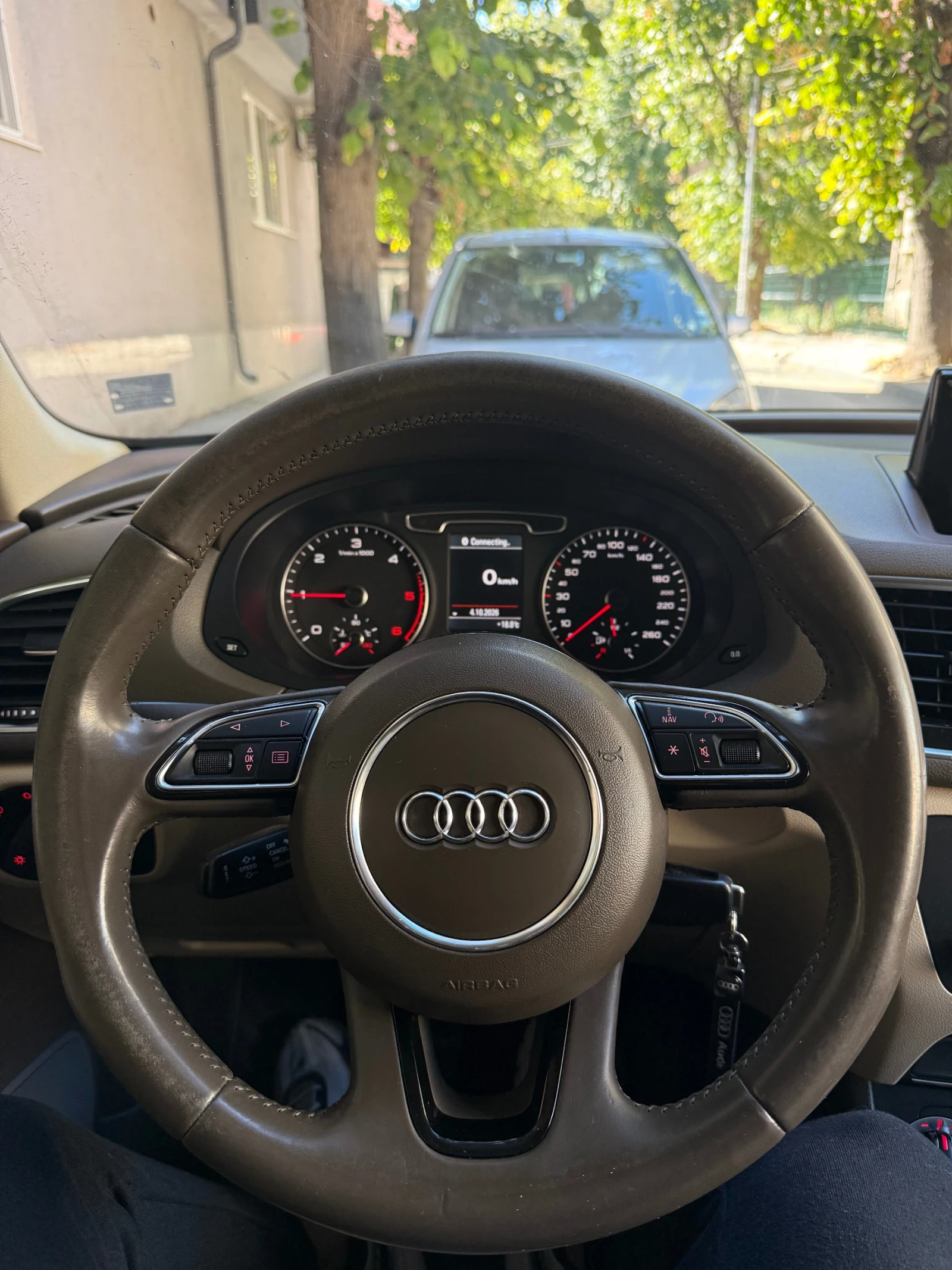Audi Q3 2.0 TDI , снимка 6 - Автомобили и джипове - 56347353