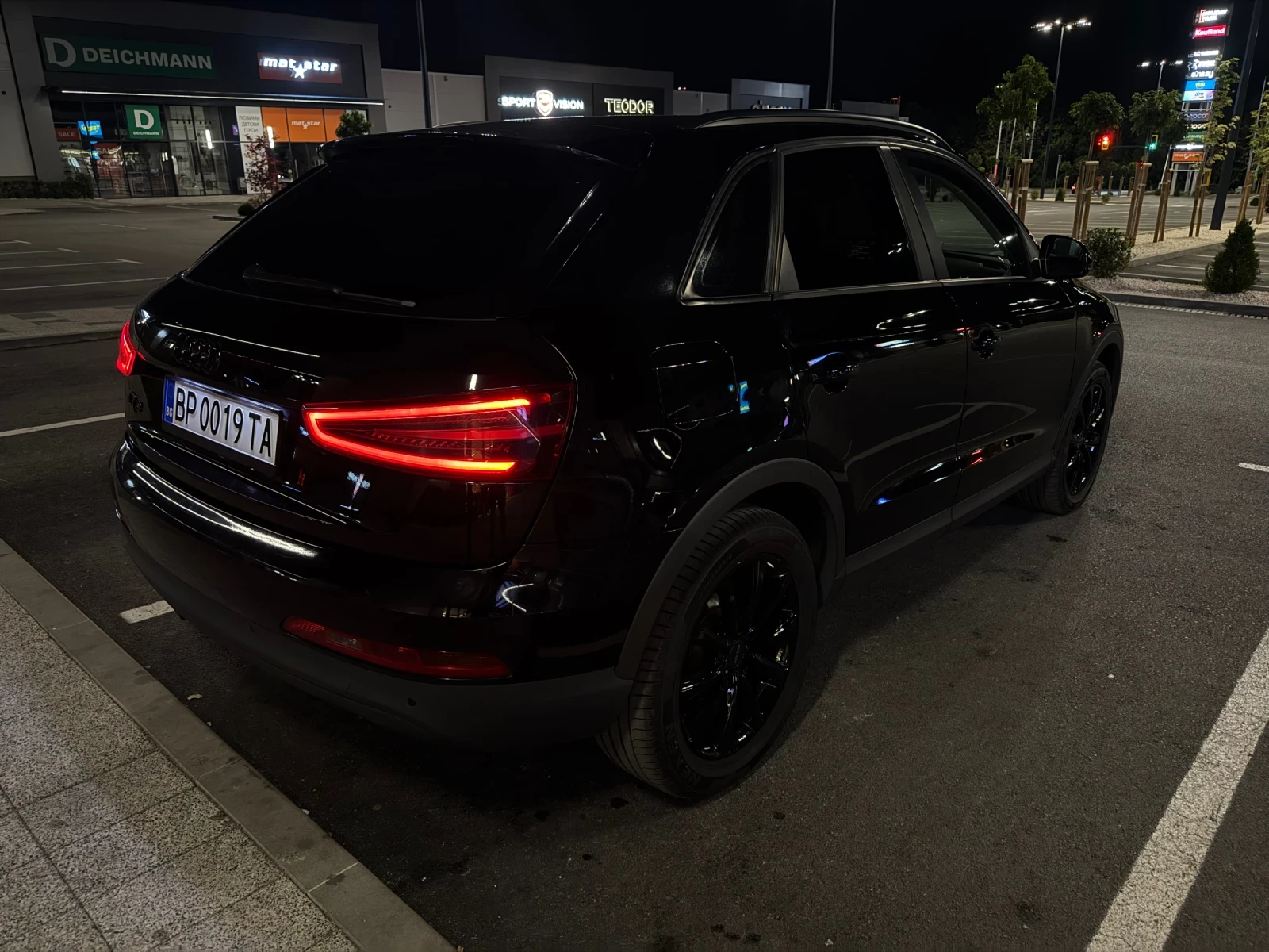 Audi Q3 2.0 TDI , снимка 3 - Автомобили и джипове - 56347353