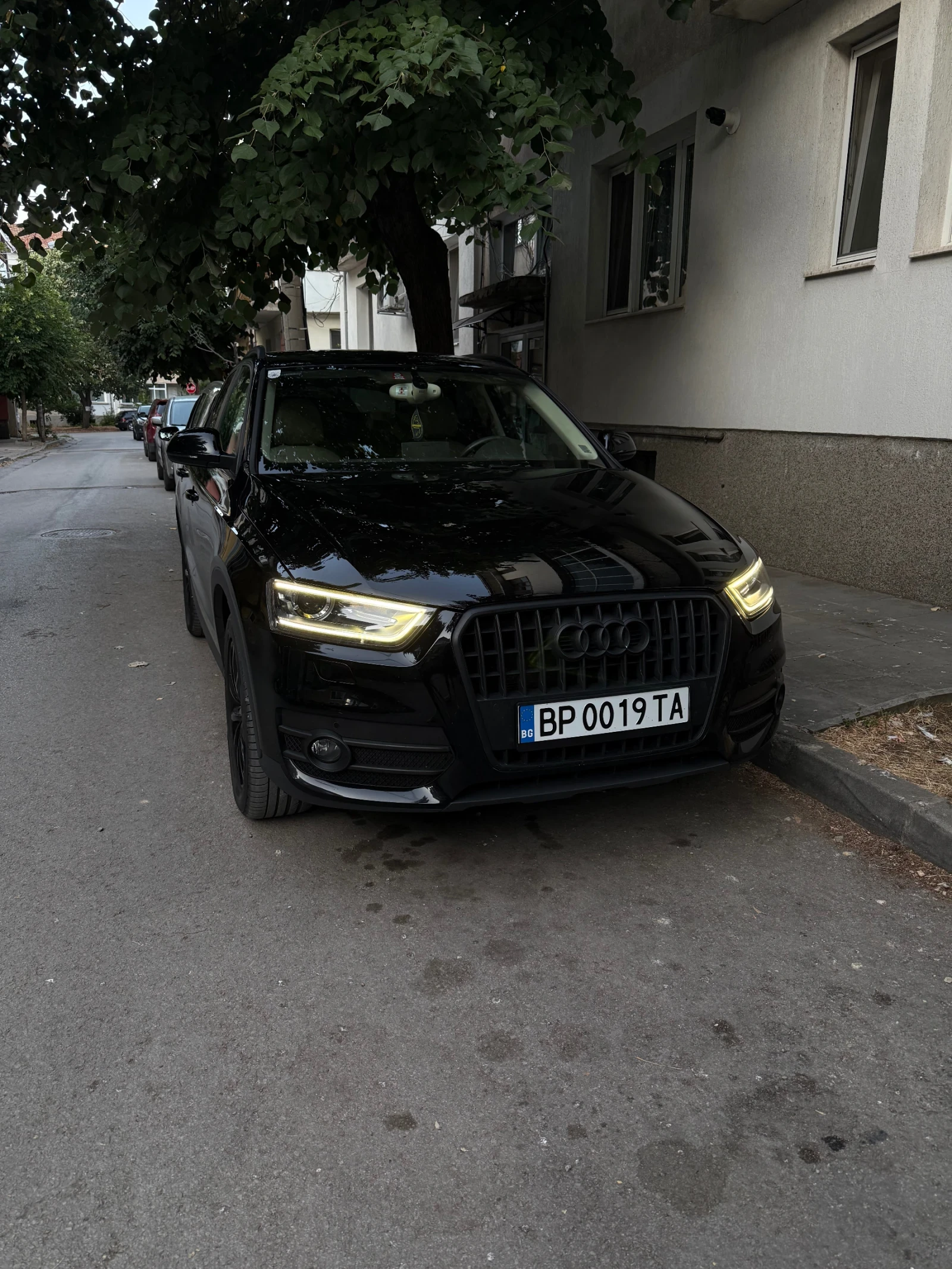 Audi Q3 2.0 TDI , снимка 5 - Автомобили и джипове - 56347353
