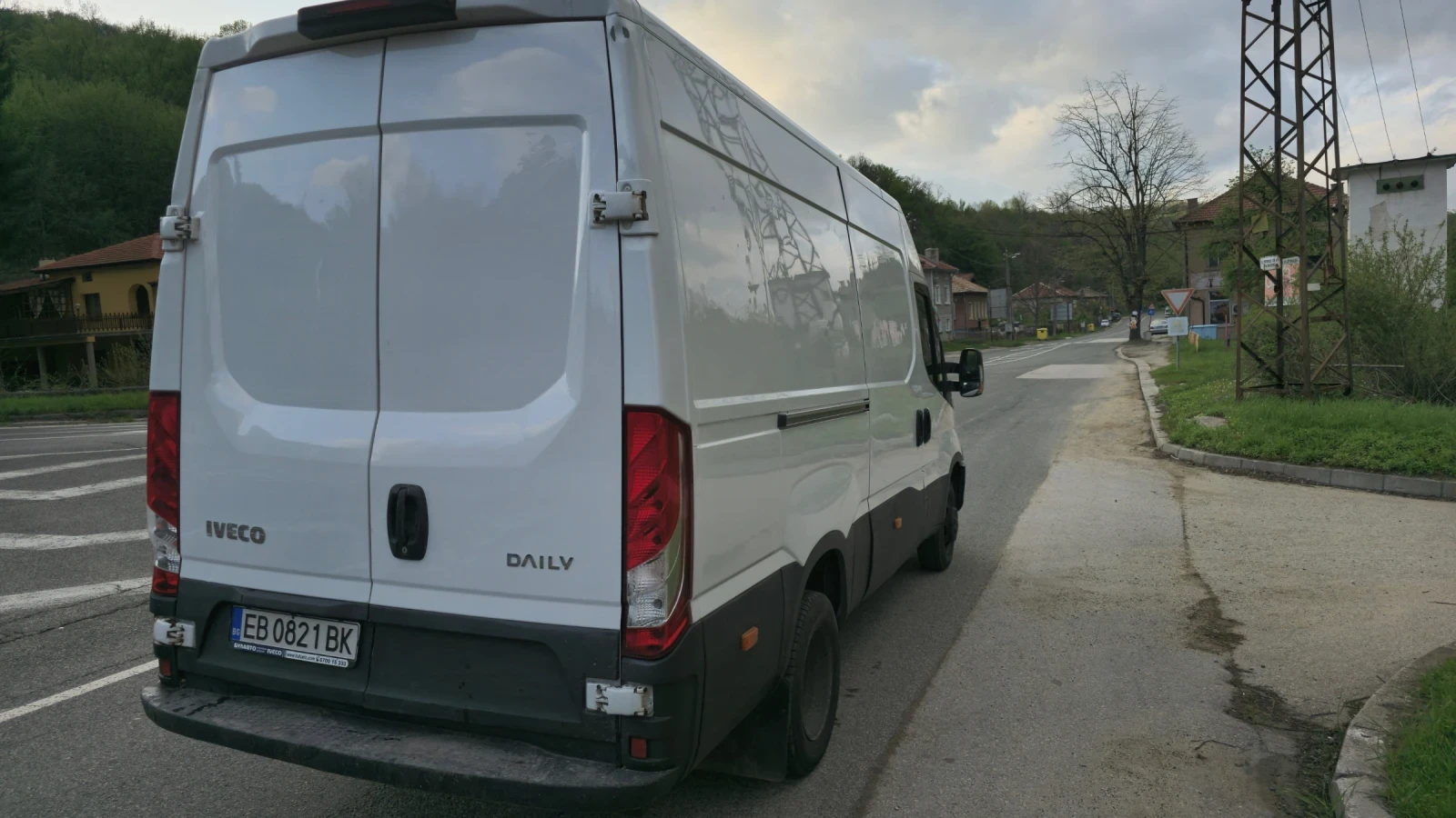 Iveco Daily Фабричен метан  - изображение 4