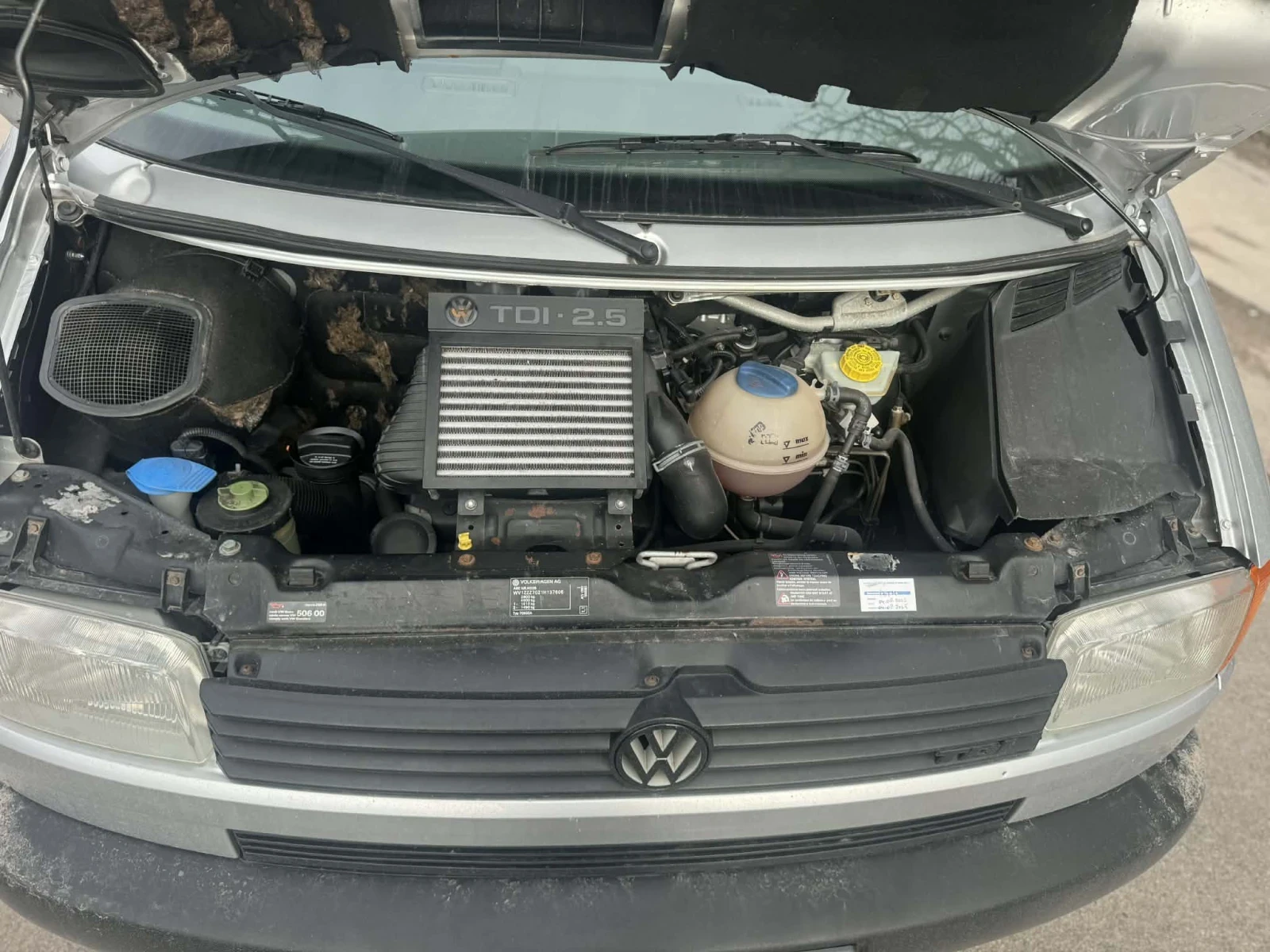 VW T4 2, 5TDI, снимка 2 - Бусове и автобуси - 53787637
