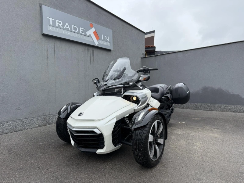 Can-Am Spyder 1330 F3