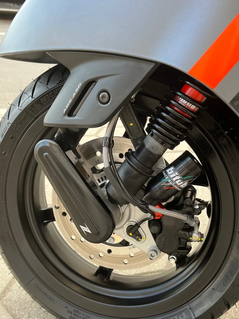 Vespa GTS GTS 300 hpe , снимка 3 - Мотоциклети и мототехника - 51369635