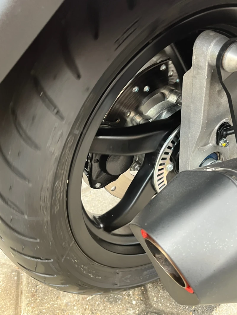 Vespa GTS GTS 300 hpe , снимка 4 - Мотоциклети и мототехника - 51369635