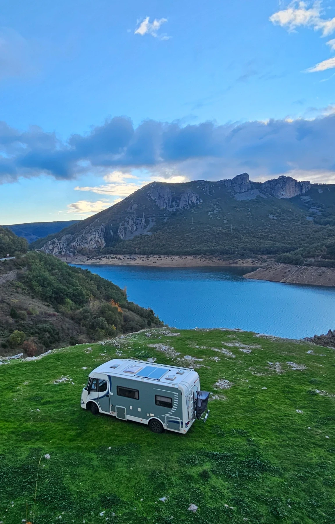 Кемпер Dethleffs Advantage Integral, снимка 14 - Каравани и кемпери - 53918647