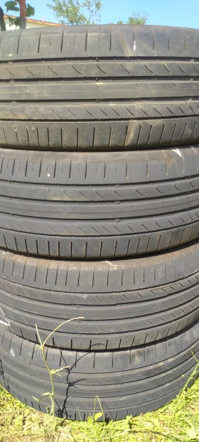 Гуми Летни 235/55R19, снимка 1 - Гуми и джанти - 41591754