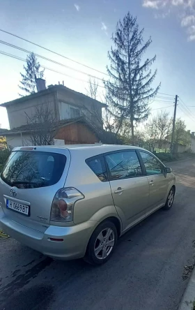 Toyota Corolla verso 2.2 D-4D, снимка 11