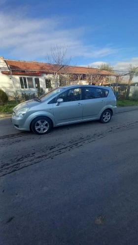 Toyota Corolla verso 2.2 D-4D, снимка 7