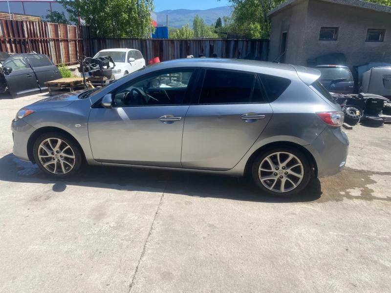 Mazda 3 2.2 d, снимка 9 - Автомобили и джипове - 45828193