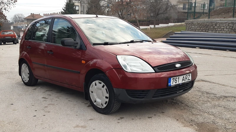 Ford Fiesta 1.3, снимка 5 - Автомобили и джипове - 48773667