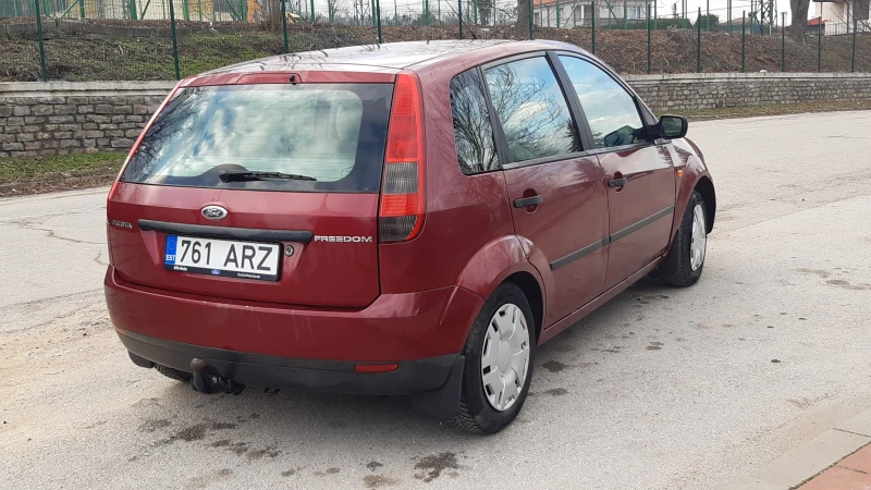 Ford Fiesta 1.3, снимка 4 - Автомобили и джипове - 48773667