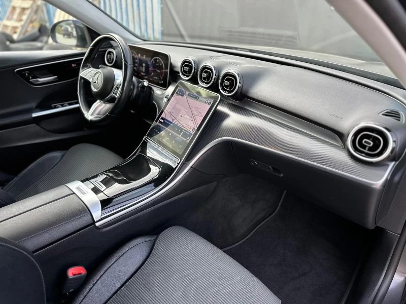 Mercedes-Benz C 200 D* AVANTGARDE* LED* NAVI* CAMERA* DISTRONIC* , снимка 10 - Автомобили и джипове - 49862354