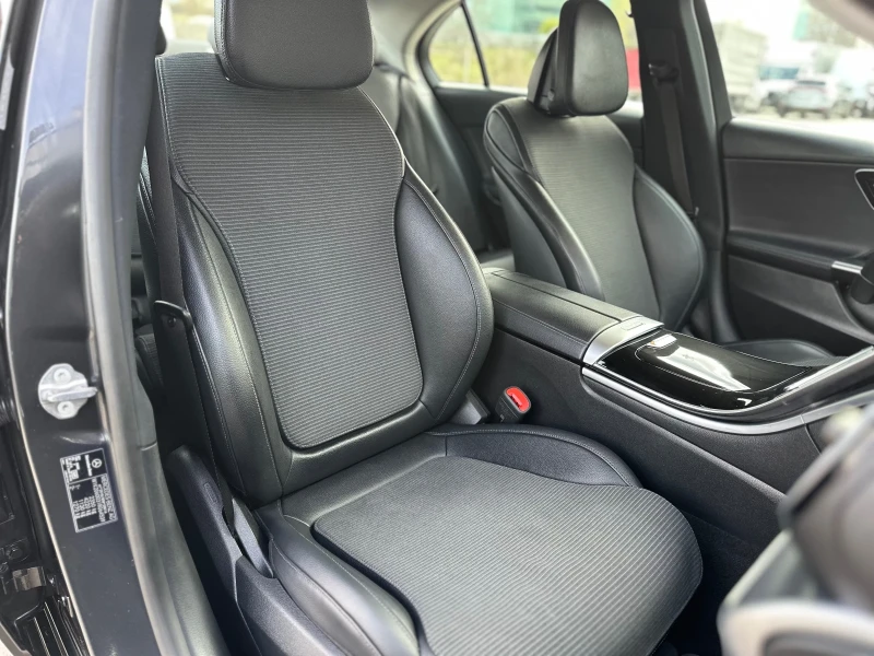 Mercedes-Benz C 200 D* AVANTGARDE* LED* NAVI* CAMERA* DISTRONIC* , снимка 12 - Автомобили и джипове - 49862354