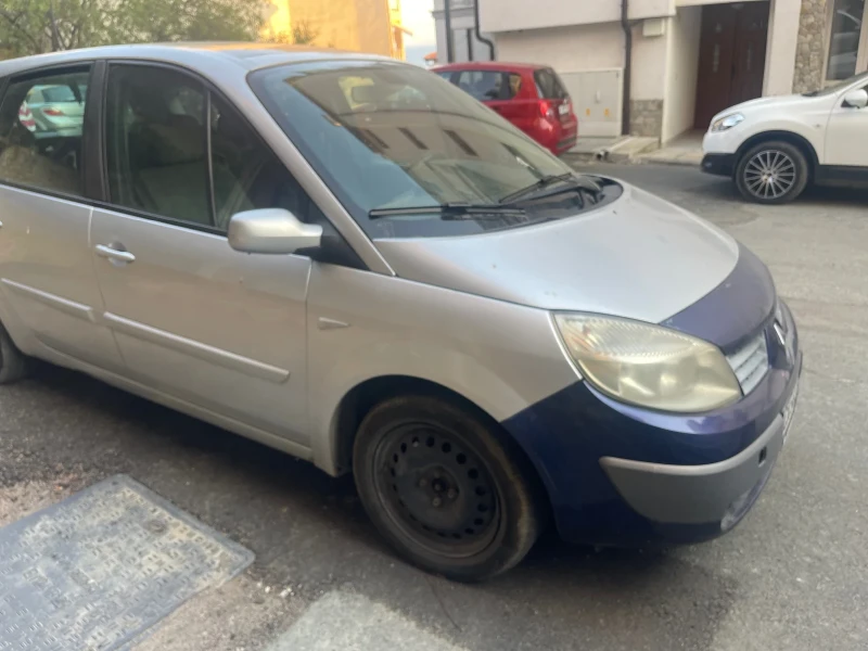Renault Scenic, снимка 6 - Автомобили и джипове - 52457593