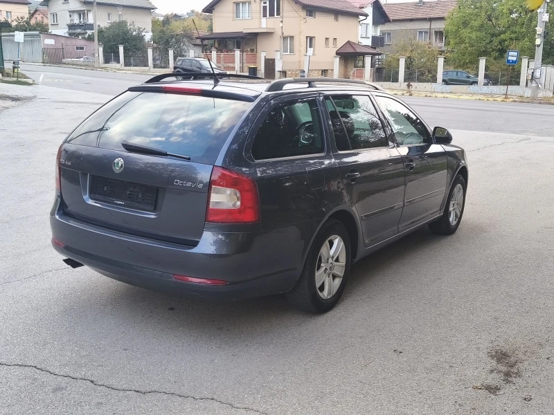 Skoda Octavia 1.6TDI 4x4 Swiss, снимка 3 - Автомобили и джипове - 52692570